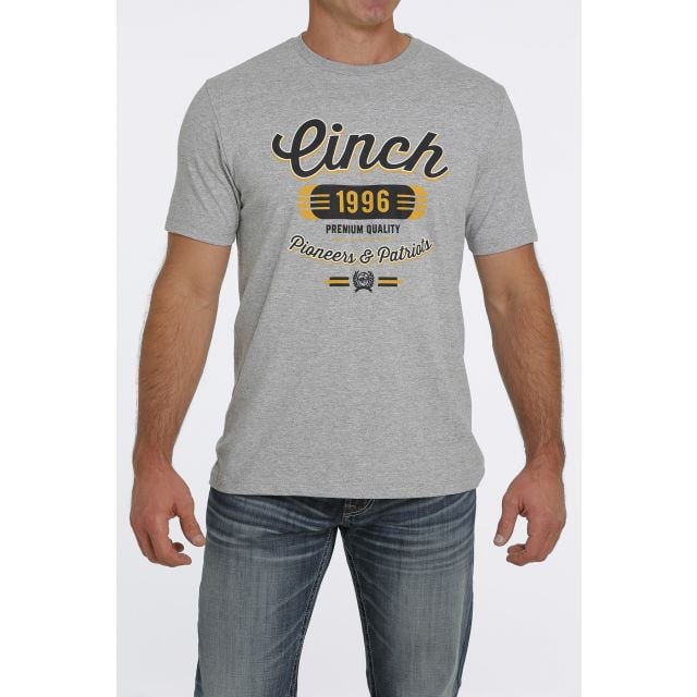 Cinch Men's Short Sleeve Graphic Tee 