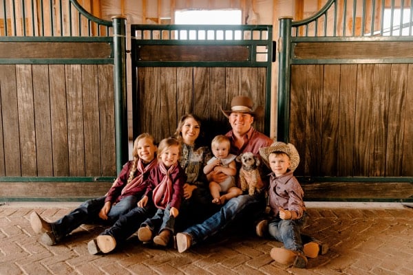Kleinboot - Harvest 2024 Lifestyle Family - Family in Cornfield